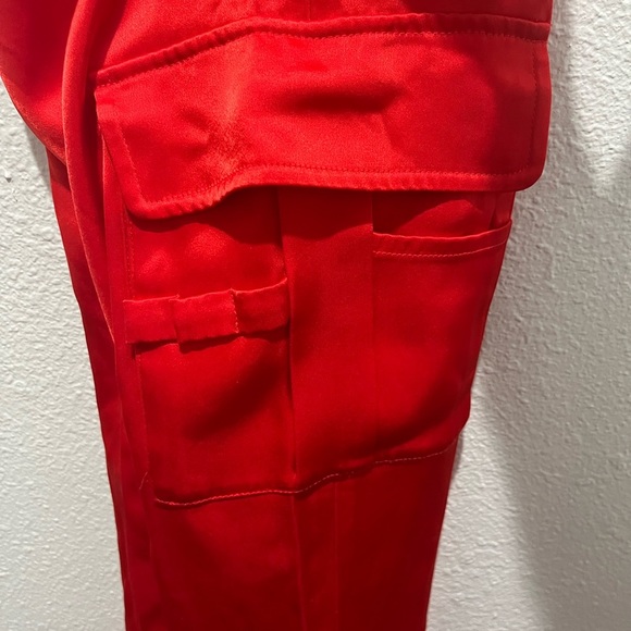 Bright red ALICE & Olivia satin cargo jogger sz SP - Picture 13 of 14